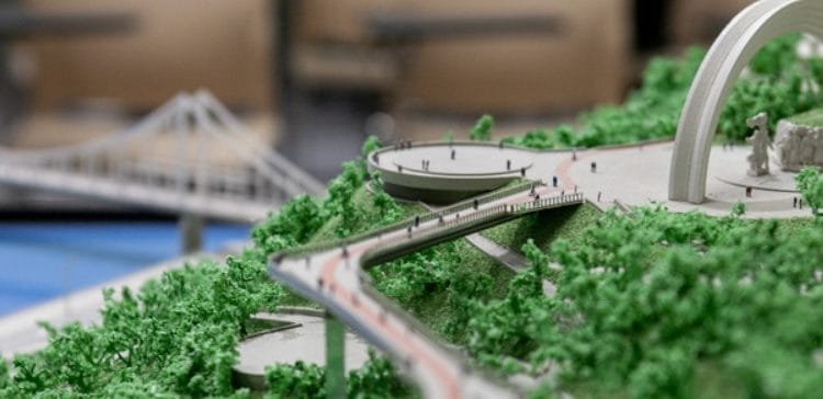 В День Киева в столице состоится открытие уникального стеклянного моста 19 foto mosta Kiev