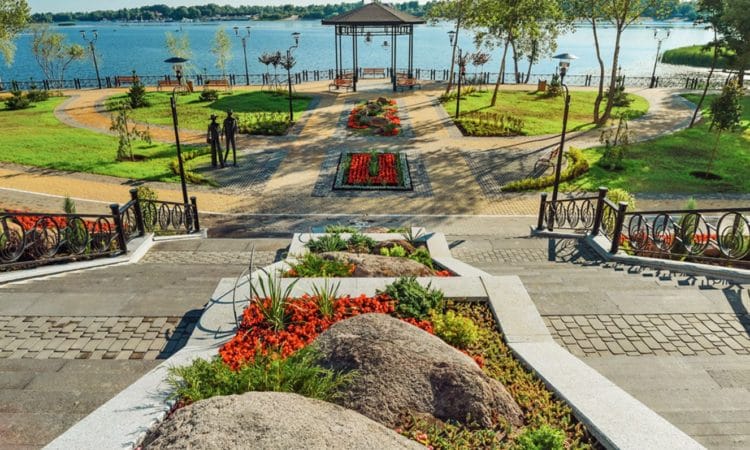 Минрегион благоустроит парки 10