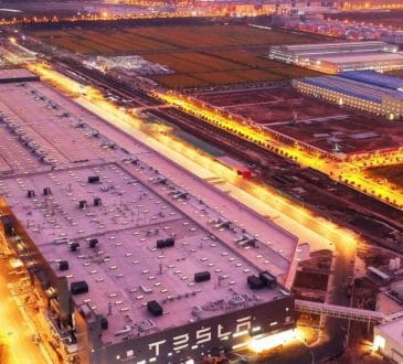 Новый завод Tesla построен в Китае (ВИДЕО) 10