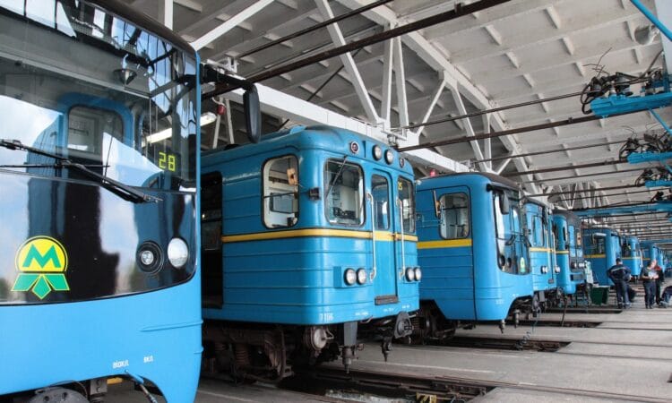 Метро на Троещину. Метро на Троєщину