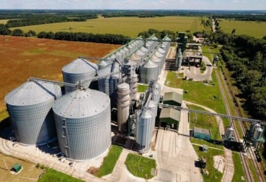 Агресор використовує продовольство як зброю 8